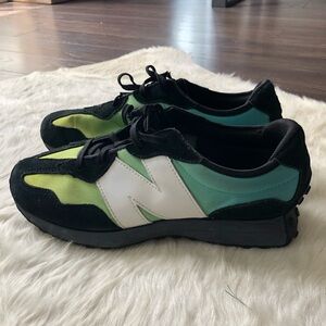 New Balance 327 EU 40 W